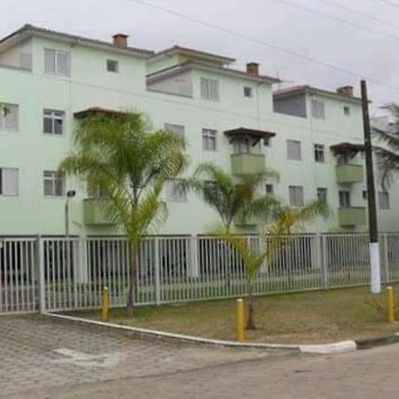 Condominio A Beira Mar Em 乌巴图巴 外观 照片